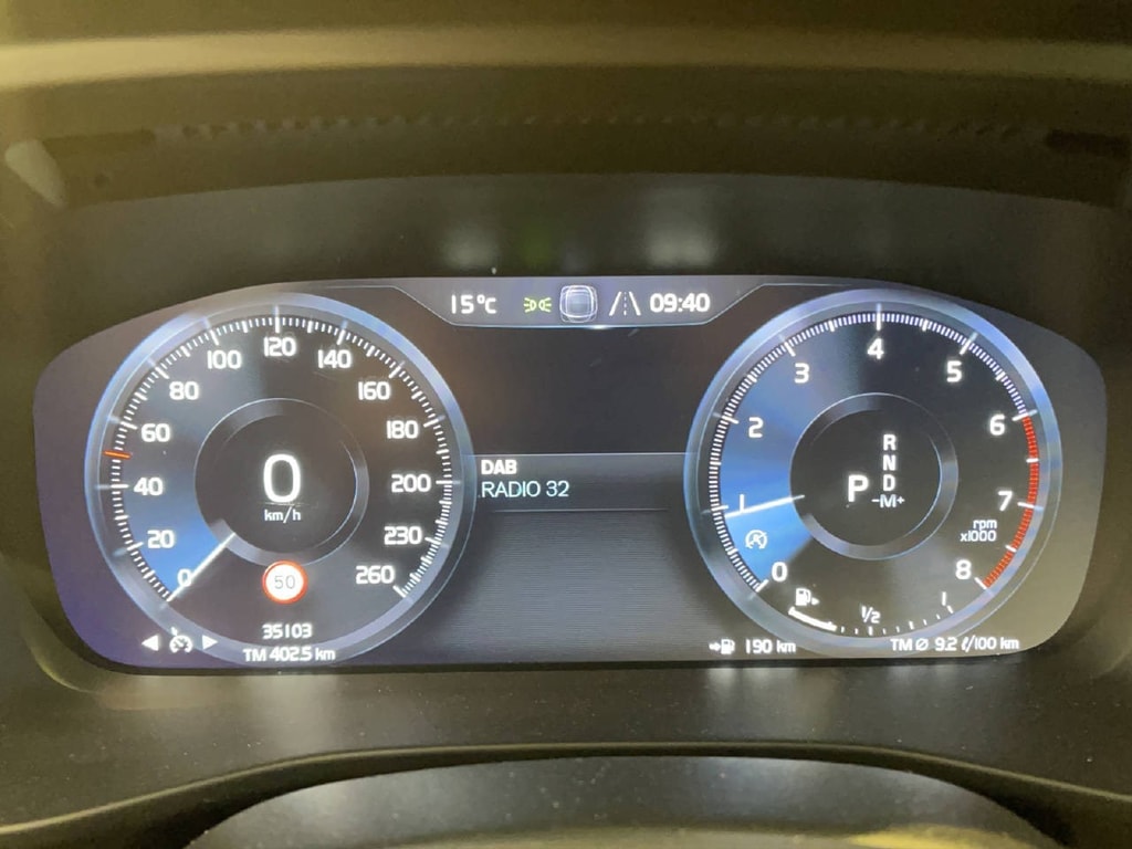 Volvo  1.5 T3 Benzin Momentum
